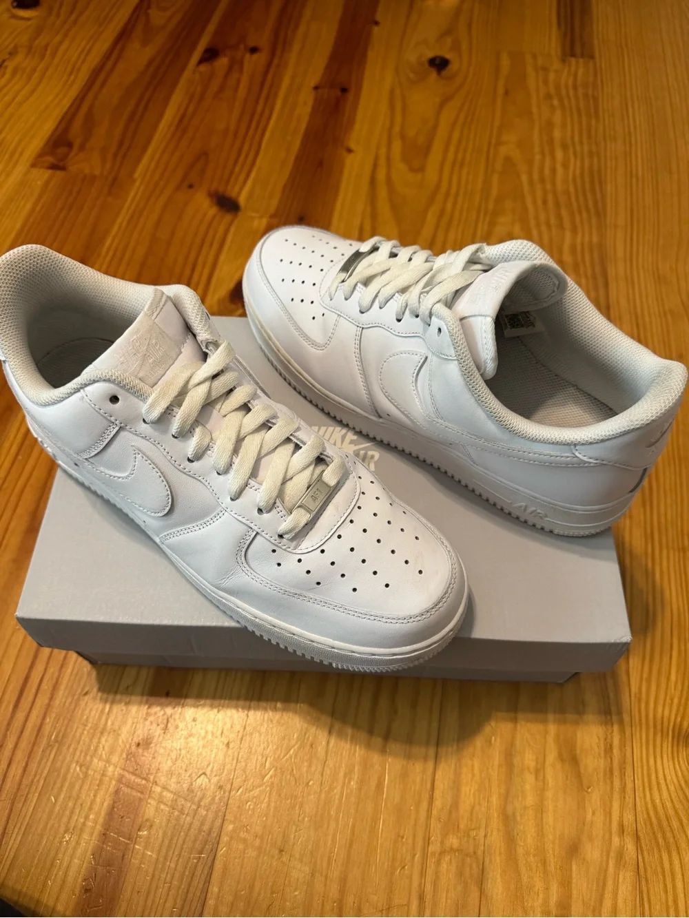 Nike Air Force 1 Low Shoes Mens Size 10.5 White Leather Low Top CW2288-111